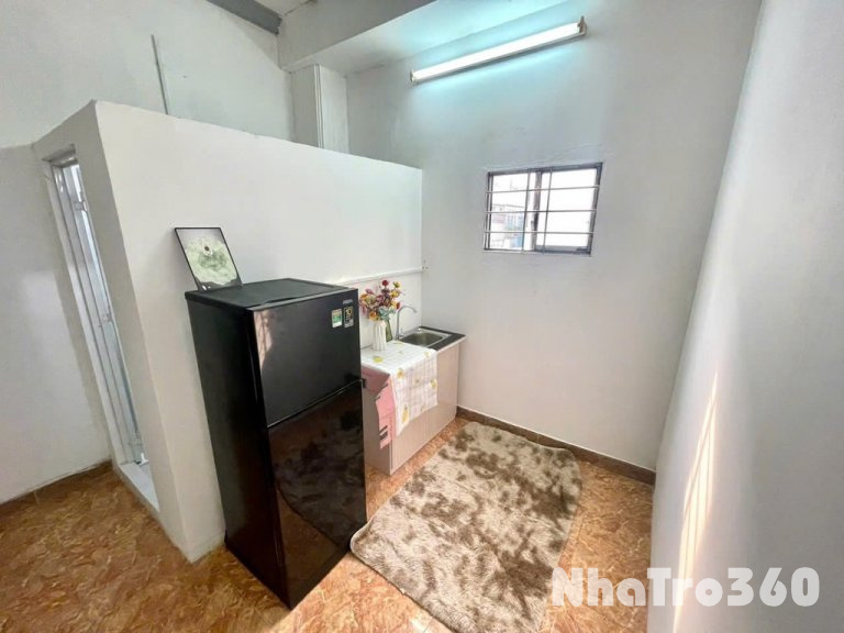 Tách phòng ngủ, tách bếp, cửa sổ, rộng thoáng