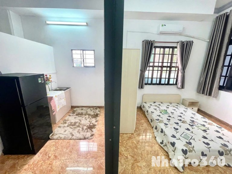 Tách phòng ngủ, tách bếp, cửa sổ, rộng thoáng