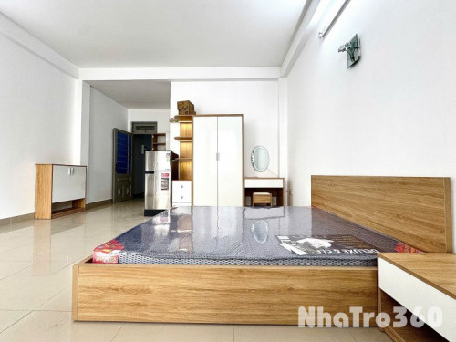 CĂN HỘ BAN CÔNG FULL NT QUẬN 3 GẦN CV LÊ THỊ RIÊNG