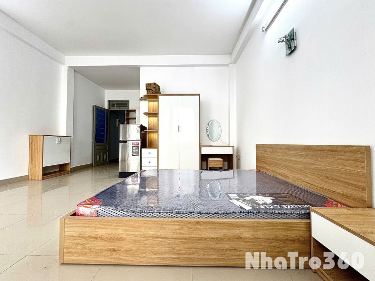 CĂN HỘ BAN CÔNG FULL NT QUẬN 3 GẦN CV LÊ THỊ RIÊNG