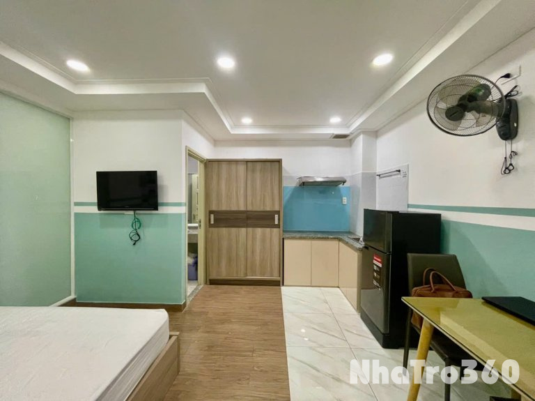 CĂN HỘ FULL NỘI THẤT NGAY TRUNG TÂM QUẬN 10 GẦN CÔNG TRƯỜNG DÂN CHỦ