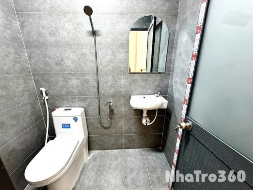 CĂN HỘ BAN CÔNG FULL NT QUẬN 3 GẦN CV LÊ THỊ RIÊNG