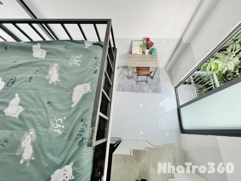 Phòng full nội thất, gác rộng, cửa sổ, giá rẻ