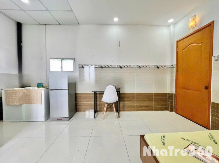 Full nội thất, cửa sổ thoáng mát, Tân Phú 3tr4