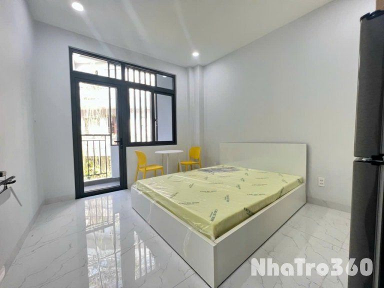 STUDIO BAN CÔNG MỚI TOANH NGAY TRẦN VĂN ĐANG Q3 – sát bên vòng xonah Công Trường Dân Chủ