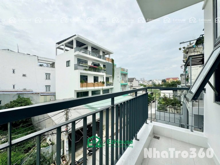 Ban công, Full nội thất, cửa sổ thoáng, quận 6