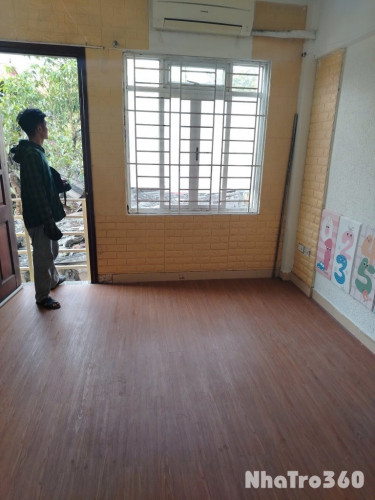 Cho thuê nhà ngõ 1 Bùi Xương Trạch, Thanh Xuân, 4 tầng x 35m2, 3 ngủ, 9 Triệu KD on, ở