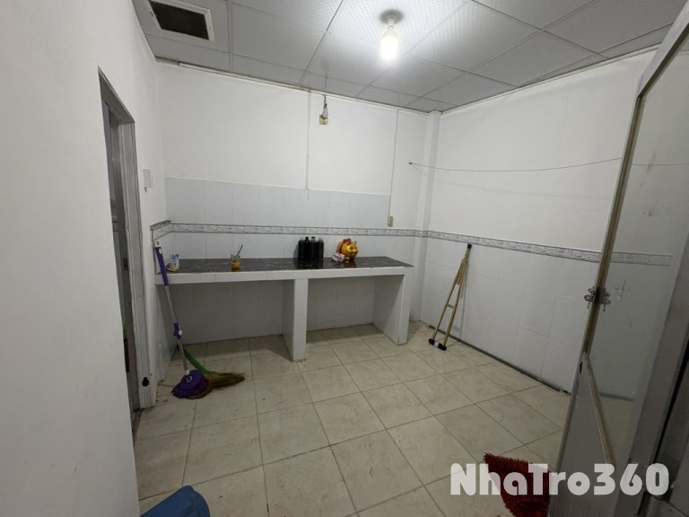 Nguyễn Minh Châu, p.Phú Trung, q.Tân Phú, tp.HCM