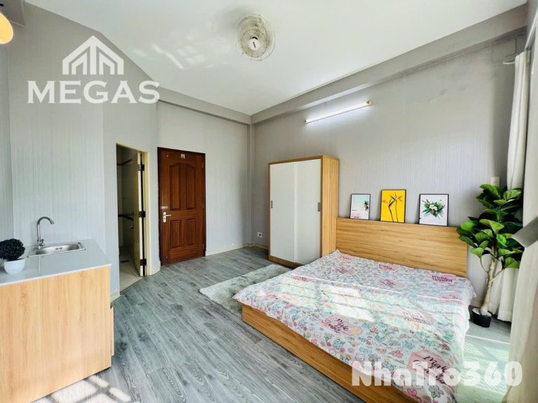 Full nội thất, ban công, cửa sổ