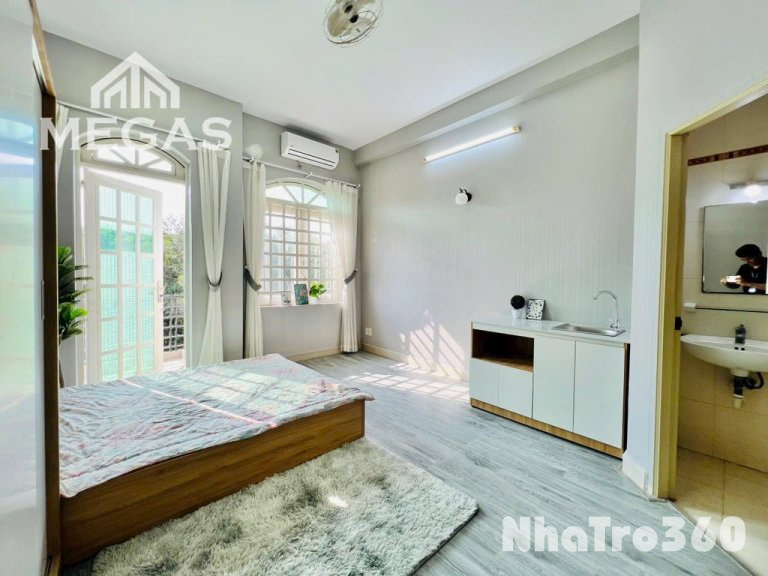 Nhà đẹp giá rẻ,full nt,bancol giá chỉ 3trx