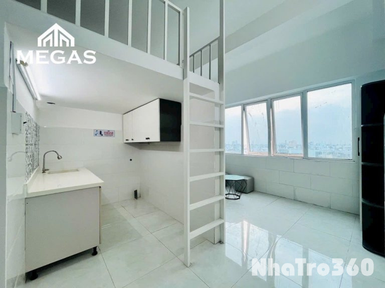 Phòng đẹp , thang máy , full nt cơ bản , cửa sổ tr
