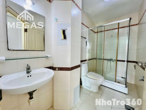 Ban công riêng, Full nội thất, Quận 6 4tr3