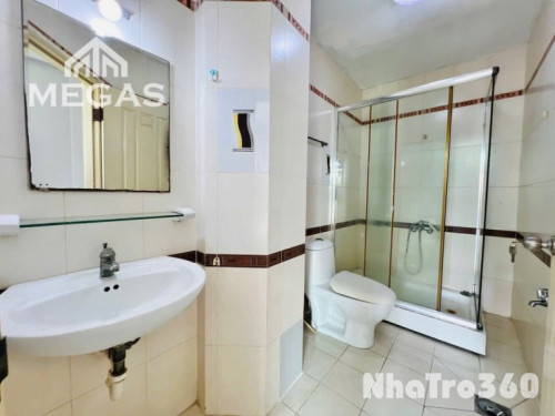 Nhà đẹp giá rẻ,full nt,bancol giá chỉ 3trx