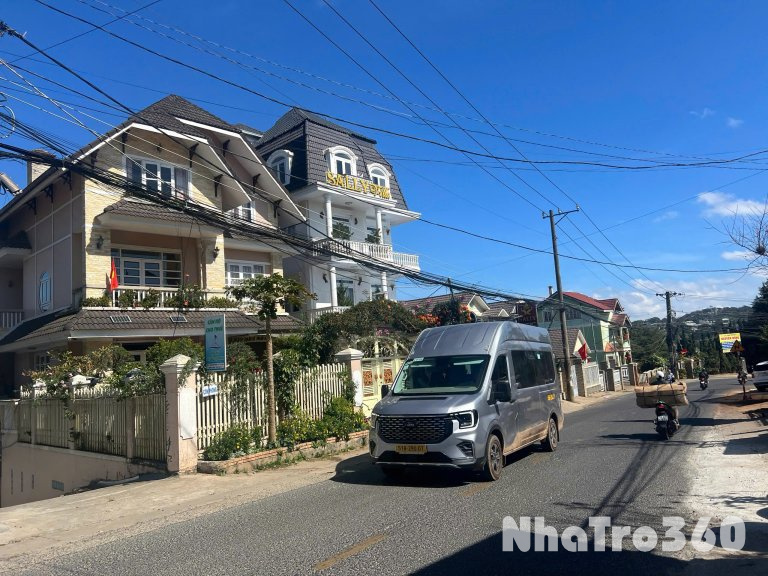 CHO THUÊ VILLA 5 PHÒNG NGỦ ĐƯỜNG TRIỆU VIỆT VƯƠNG P3 22TR/THÁNG