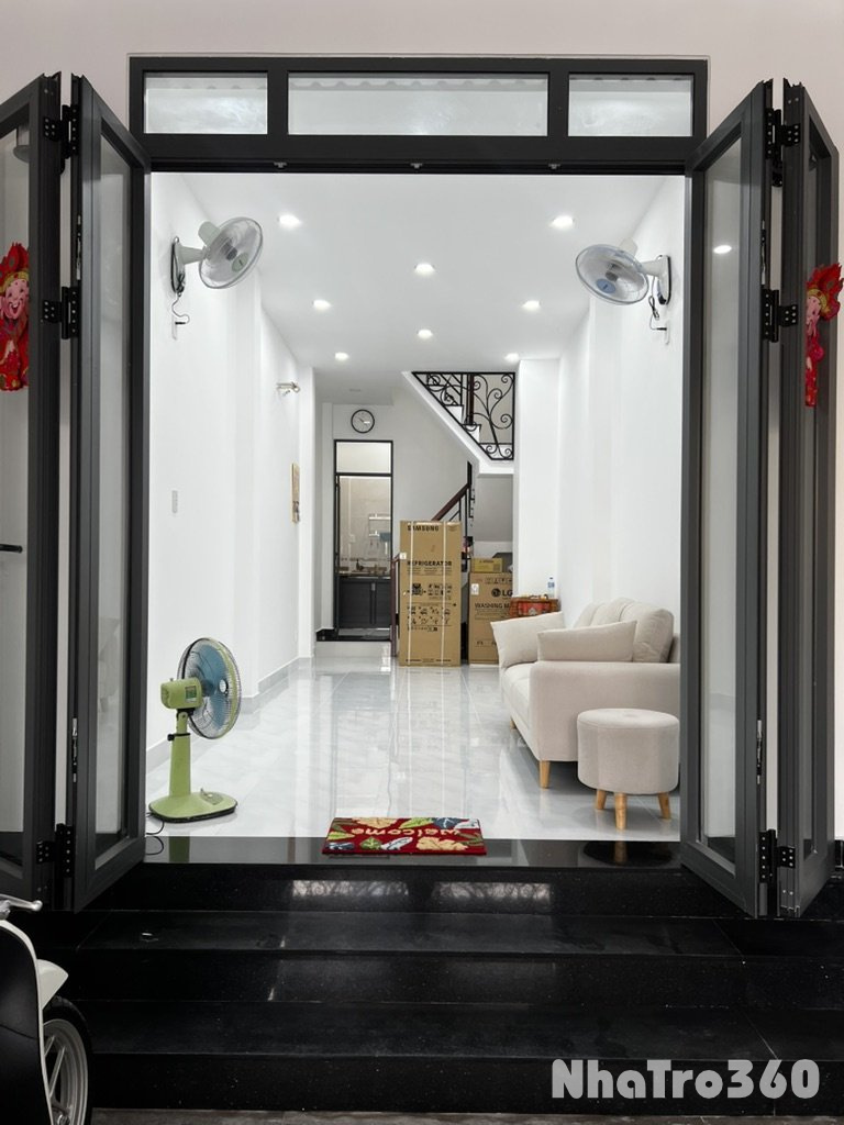 Cho thuê nhà  xây nguyên căn mới 100% full nội thấ