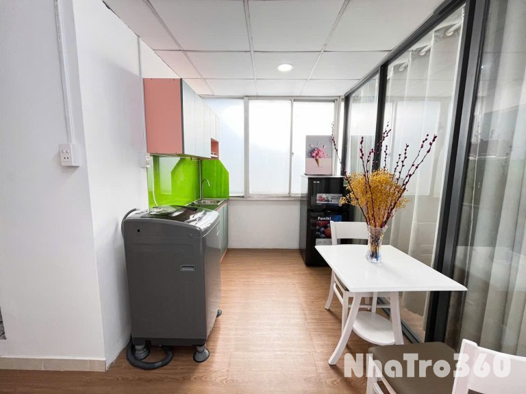 CĂN HỘ BAN CÔNG QUẬN 4 GẦN KÊNH TẺ, GẦN ĐƯỜNG NGUYỄN KHOÁI, ĐƯỜNG VĨNH HỘI,...