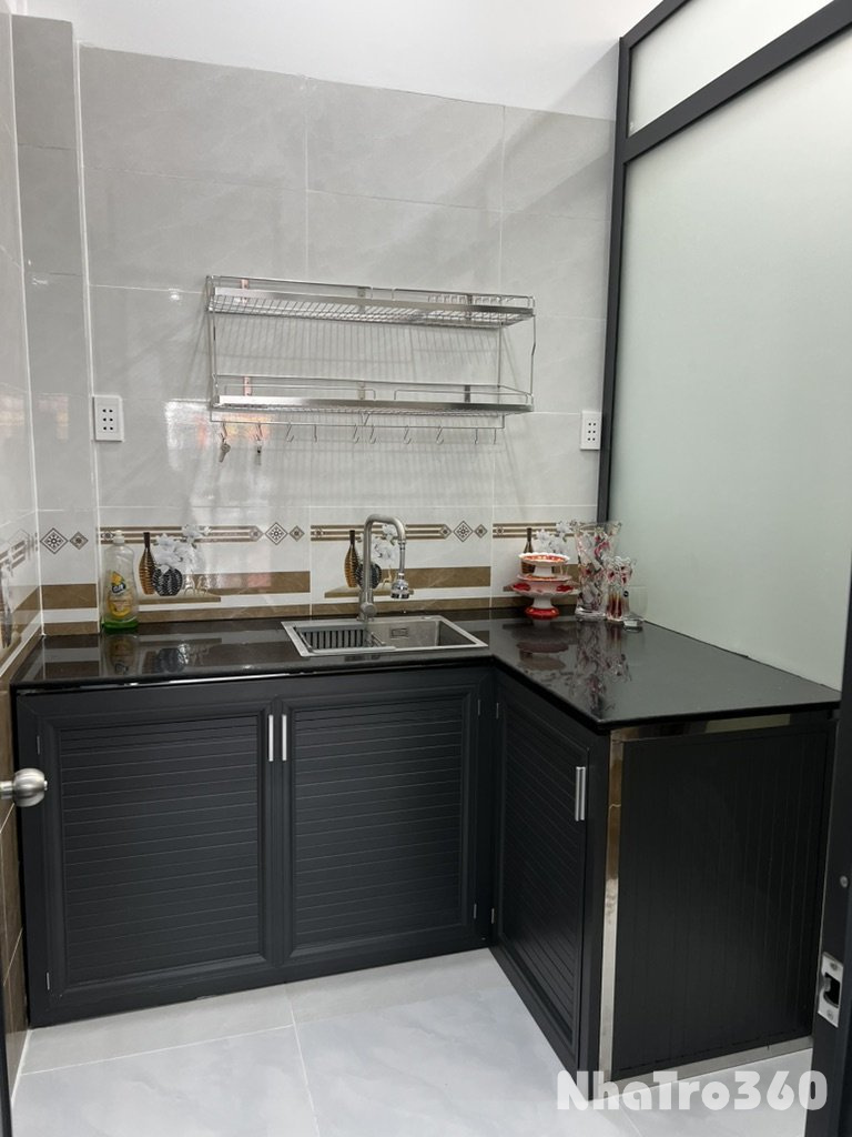 Cho thuê nhà  xây nguyên căn mới 100% full nội thấ