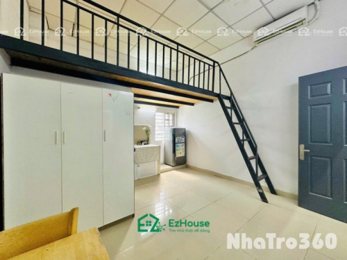 Full nội thất, gác cao, cửa sổ trời, thang máy