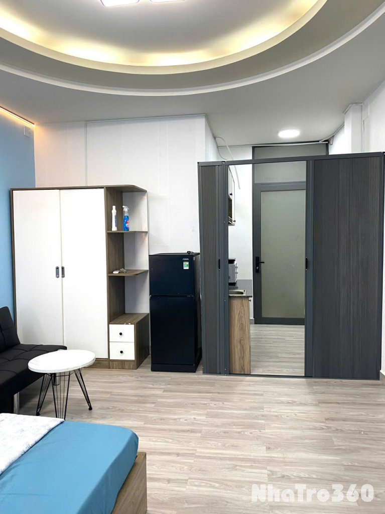 CĂN HỘ BAN CÔNG TÁCH BẾP FULL NỘI THẤT QUẬN 5 GẦN CẦU NGUYỄN VĂN CỪ