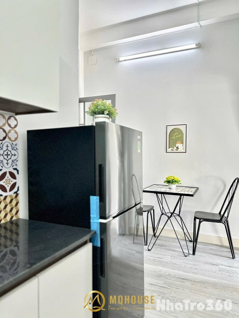 Cho thuê 1PN ban công tách bếp Trần Khắc Chân Q1