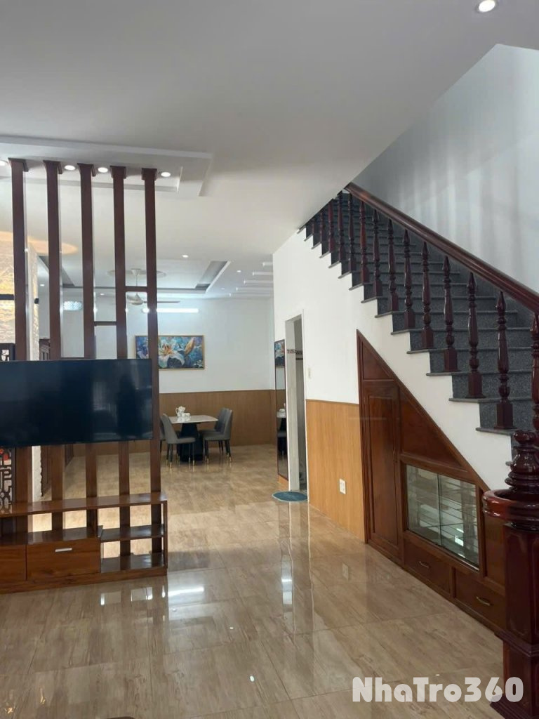 Cho thuê Biệt thự mini 3 tầng mặt tiền khu Phước Long giá rẻ 22tr/tháng full nội thất