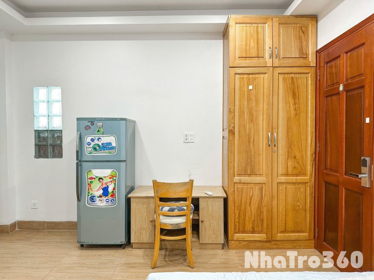 CĂN HỘ CỬA SỔ FULL NỘI THẤT QUẬN 10 GẦN CÔNG VIÊN LÊ THỊ RIÊNG