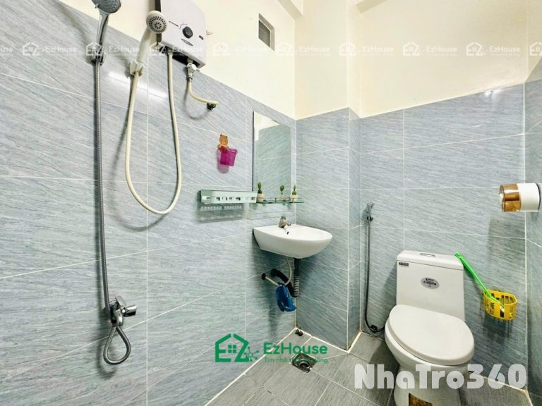 Full nội thất, cửa sổ trời, tự do, giá rẻ