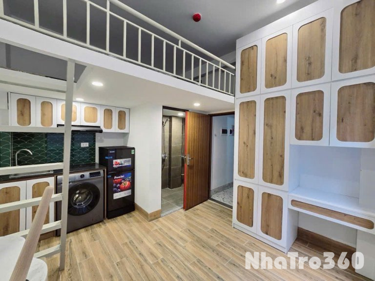 (Cực Hot) Căn hộ Gác Xép cao cấp 25m2 mới khai trương tại ngõ 81 Lạc Long Quân - Có máy giặt riêng