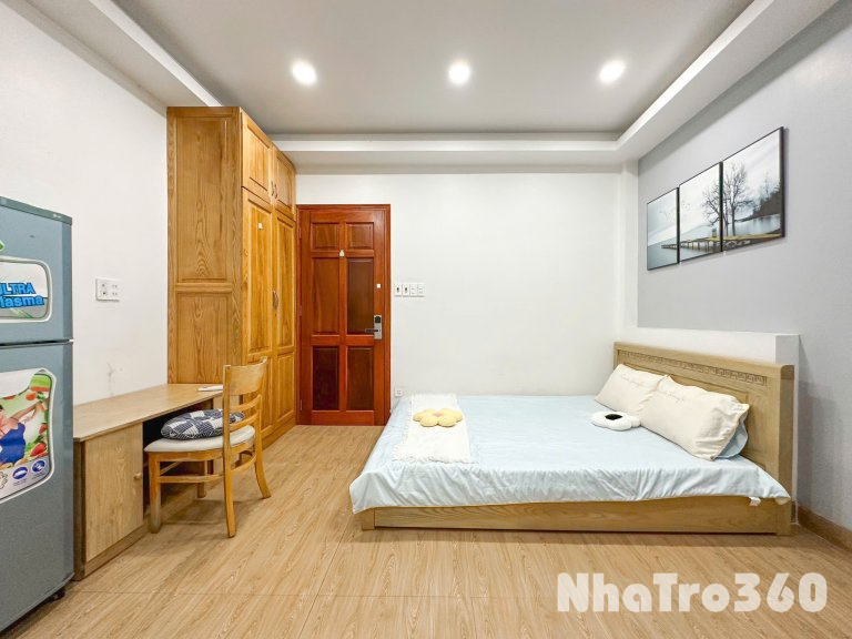 CĂN HỘ CỬA SỔ FULL NỘI THẤT QUẬN 10 GẦN CÔNG VIÊN LÊ THỊ RIÊNG