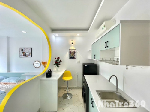 Căn hộ ngăn bếp, ban công, máy giặt riêng Quận 1