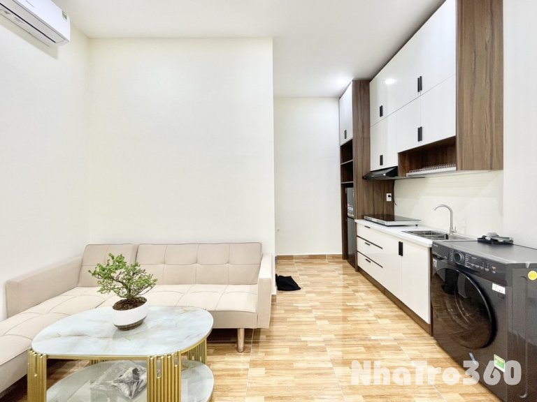 Căn Hộ 2 Phòng Ngủ, Mới 100% Gần Hồ Con Rùa