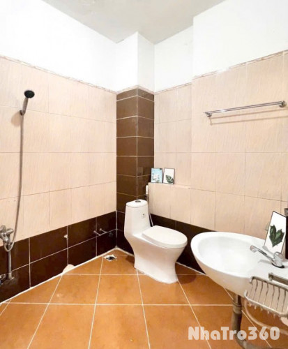 Căn Hộ Siêu Rộng, Full Nội Thất, trung tâm quận 1