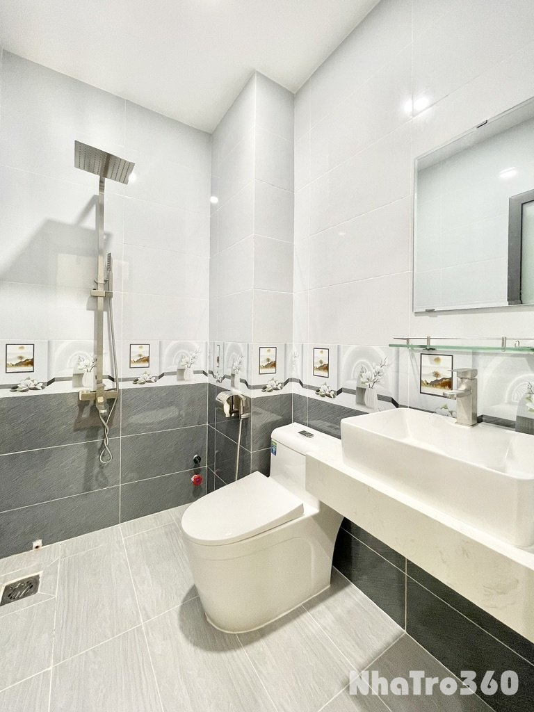 Căn Hộ 2 Phòng Ngủ, Mới 100% Gần Hồ Con Rùa