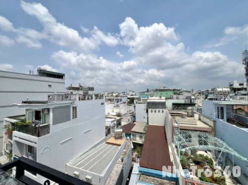 TRỐNG LẠI CĂN HỘ DUPLEX BAN CÔNG SIÊU RỘNG NGAY CMT8 Q10 –  gần vòng xoay Công trường Dân chủ