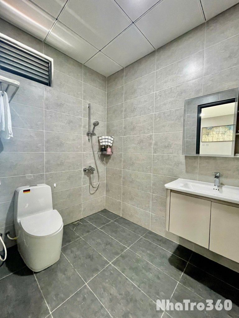 CĂN HỘ CÓ CỬA SỔ QUẬN 10 GẦN BIGC, HUFLIT, VẠN HẠNH MALL,...