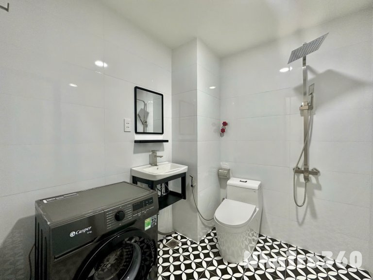 Căn hộ cho thuê ngay trung tâm quận 10, gần sư vạn hạnh mall, cửa sổ view siêu đẹp