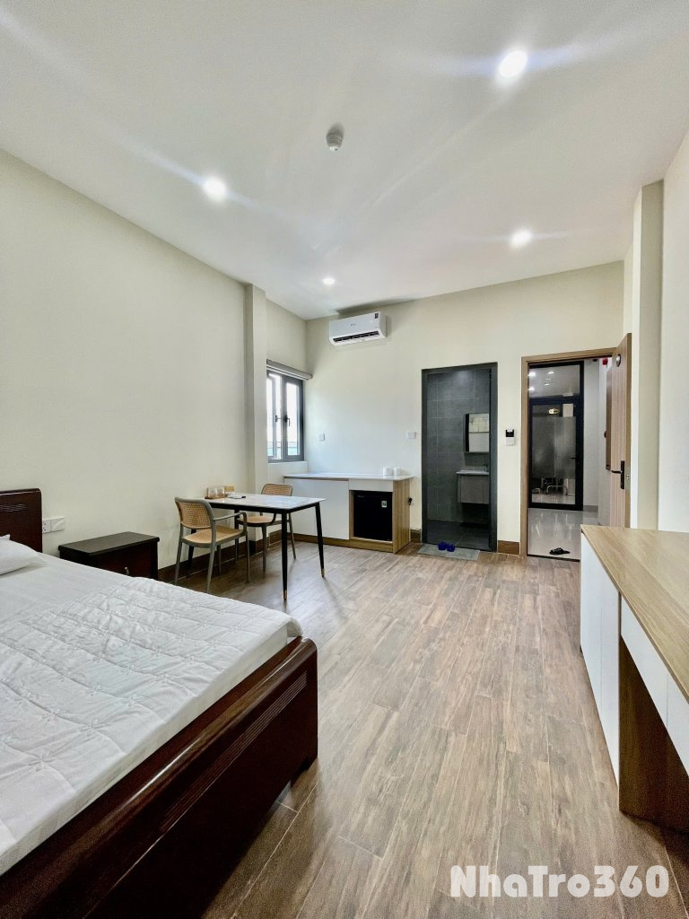 CĂN HỘ CÓ CỬA SỔ QUẬN 10 GẦN BIGC, HUFLIT, VẠN HẠNH MALL,...