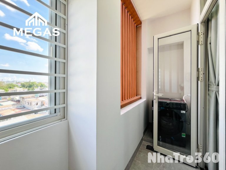 Full nội thất, free dịch vụ, mới, tự do, giá rẻ