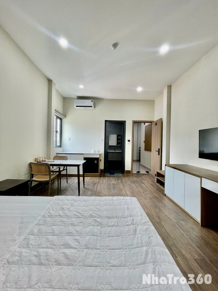 CĂN HỘ CÓ CỬA SỔ QUẬN 10 GẦN BIGC, HUFLIT, VẠN HẠNH MALL,...