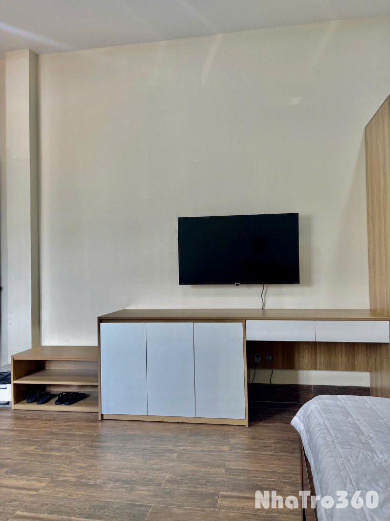 CĂN HỘ CÓ CỬA SỔ QUẬN 10 GẦN BIGC, HUFLIT, VẠN HẠNH MALL,...