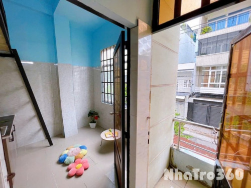 Nội thất cơ bản, cửa sổ trời, gác, giá rẻ