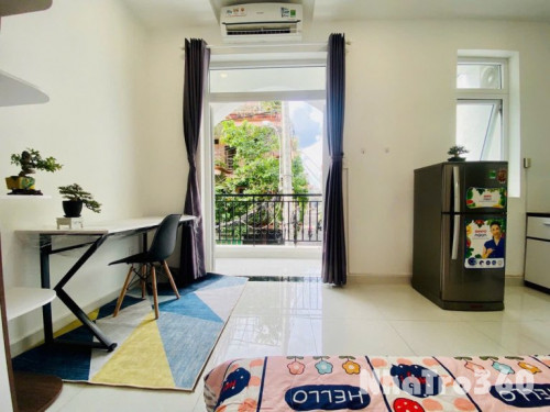 Studio ban công - full nội thất ngay Phạm Văn Hai