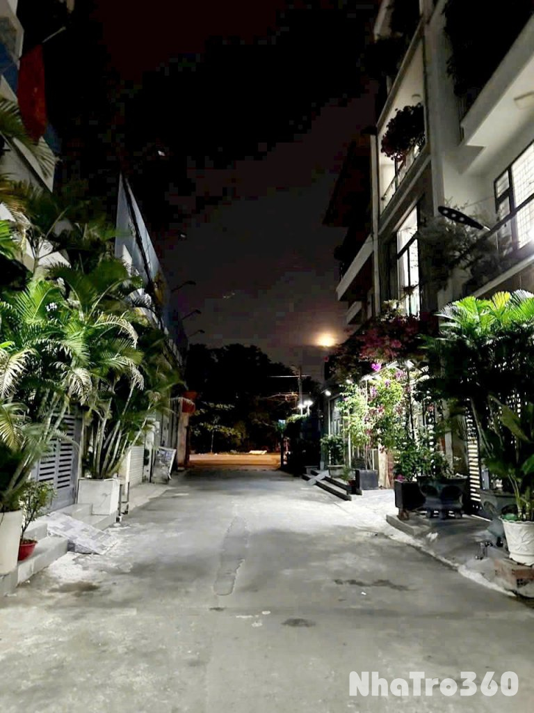 ❇️Cho Thuê Nhà 3 tầng Thạnh Lộc 8 Gần Cầu An Lộc Cách Gò Vấp vài bước chân

👉 Dt 4,3x13m, trệt, 2 lầu, 3 p ngủ 3wc, p thờ, sân để xe máy 

👉 🚗🚛 tới nhà. Tiện làm văn phòng công ty và ở 

👉 Có máy lạnh. giường. tủ.

👉Qua Gò Vấp 2p Về Sân bay 15p

❌️ Giá 15