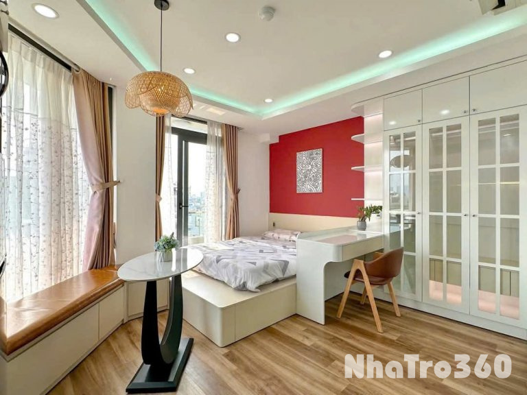 Căn hộ full nội thất máy giặt riêng cửa sổ thoáng Quận 1
