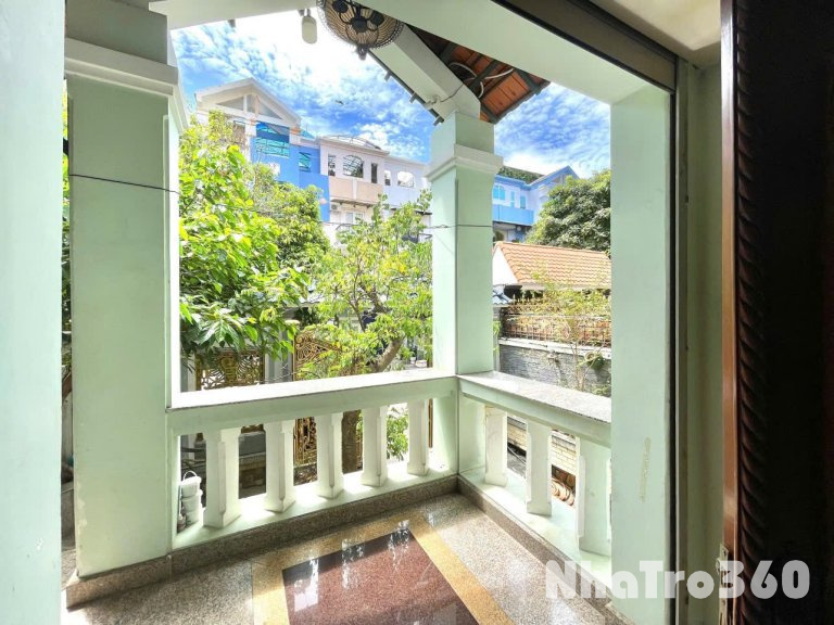 Phòng cam kết như hình ngay quận 8, bancol siêu rộng, gần cầu Nguyễn Tri Phương