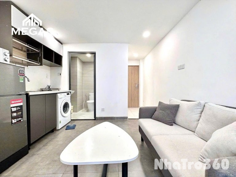 TRỐNG CĂN HỘ 1PN FULL NỘI THẤT BAN CÔNG QUẬN 1