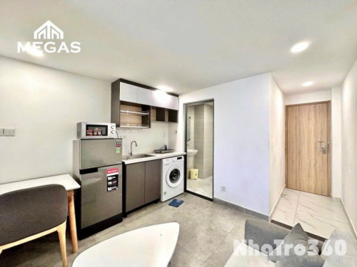 TRỐNG CĂN HỘ 1PN FULL NỘI THẤT BAN CÔNG QUẬN 1