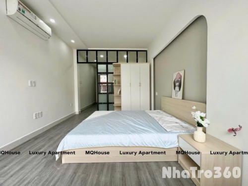 STUDIO BAN CÔNG CỬA SỔ NGÃ TƯ BẢY HIỀN TÂN BÌNH