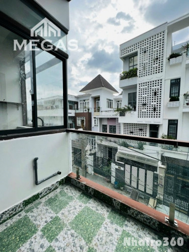 Nội thất cơ bản, ban công, tự do, an ninh