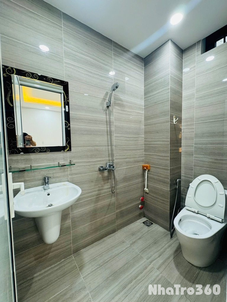 Cho thuê căn hộ đủ nội thất ở Nguyễn Phúc Chu, Tb